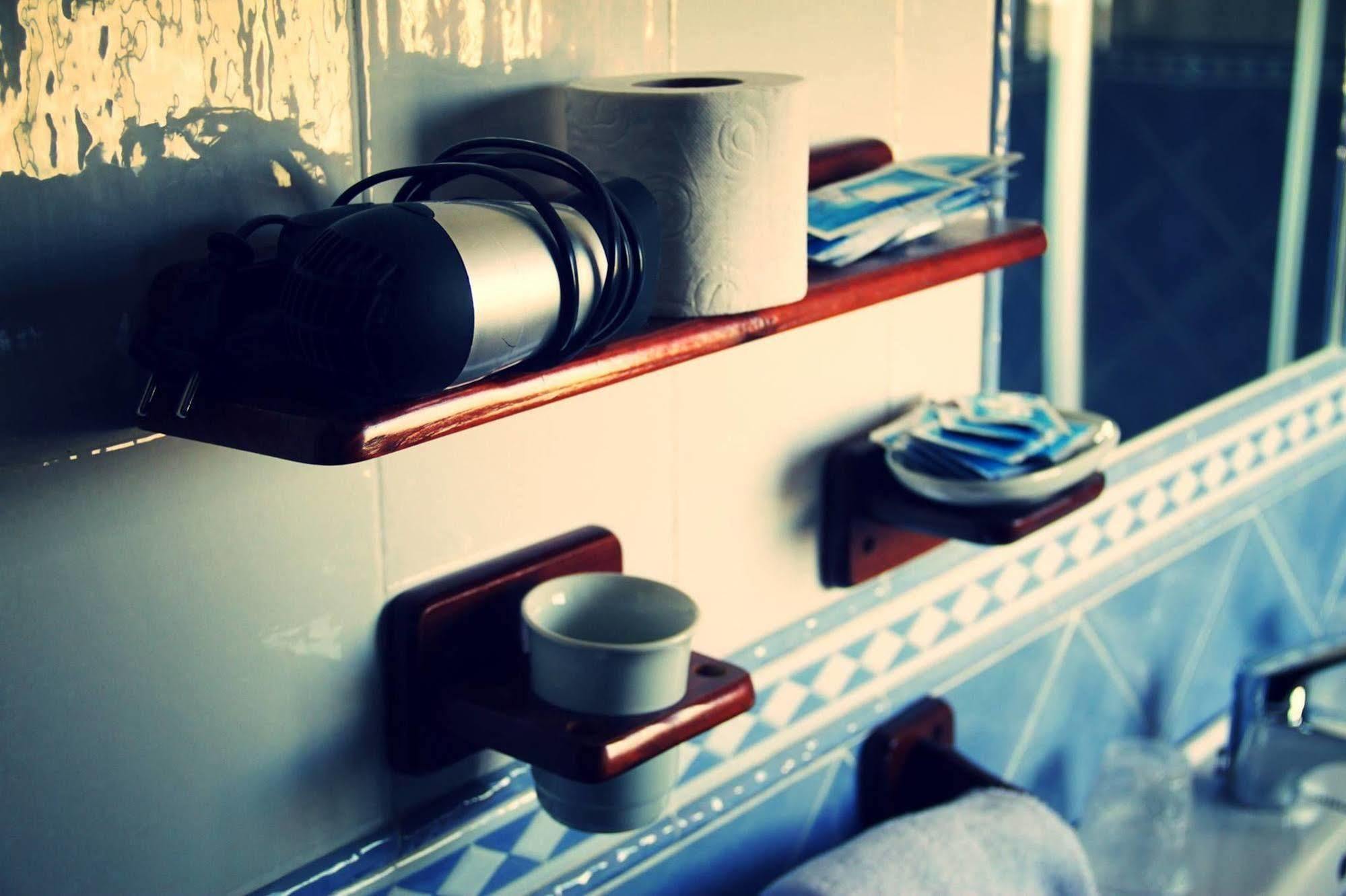 Hostal Pechi Huévar Exteriör bild
